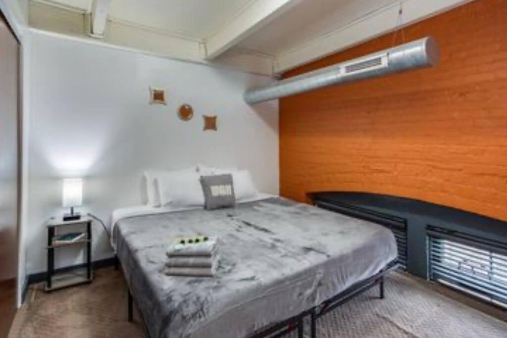 Centric Modern Loft W/ King Beds Apartment Rochester Exterior photo